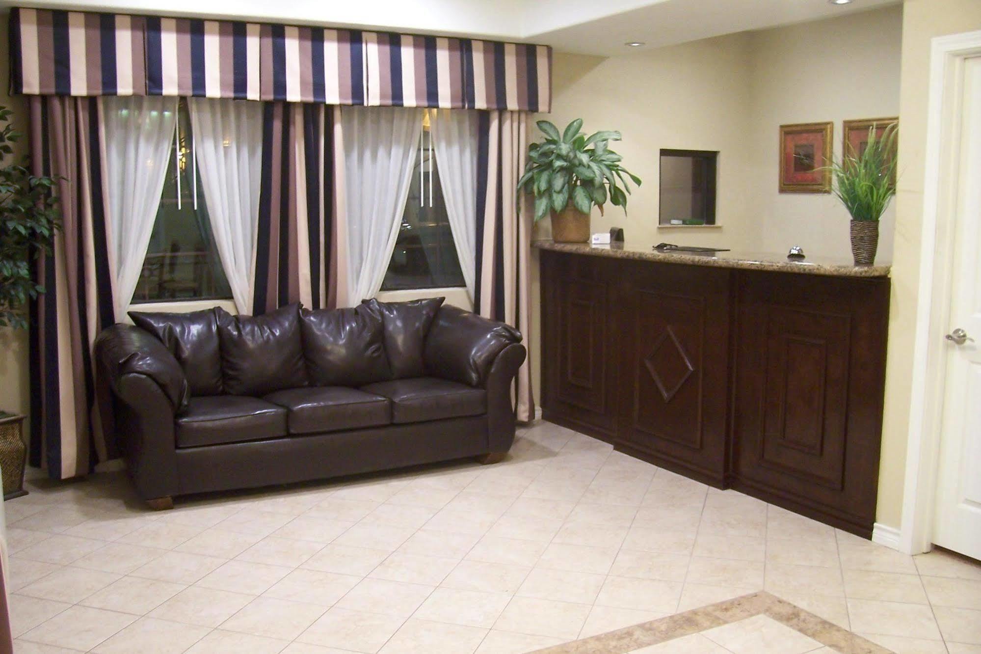Executive Inn & Suites - Jewett Экстерьер фото